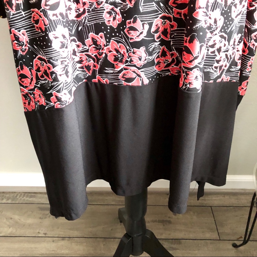 WOMAN WITHIN Zip Sleeve Tunic NWOT - Picture 4 of 8